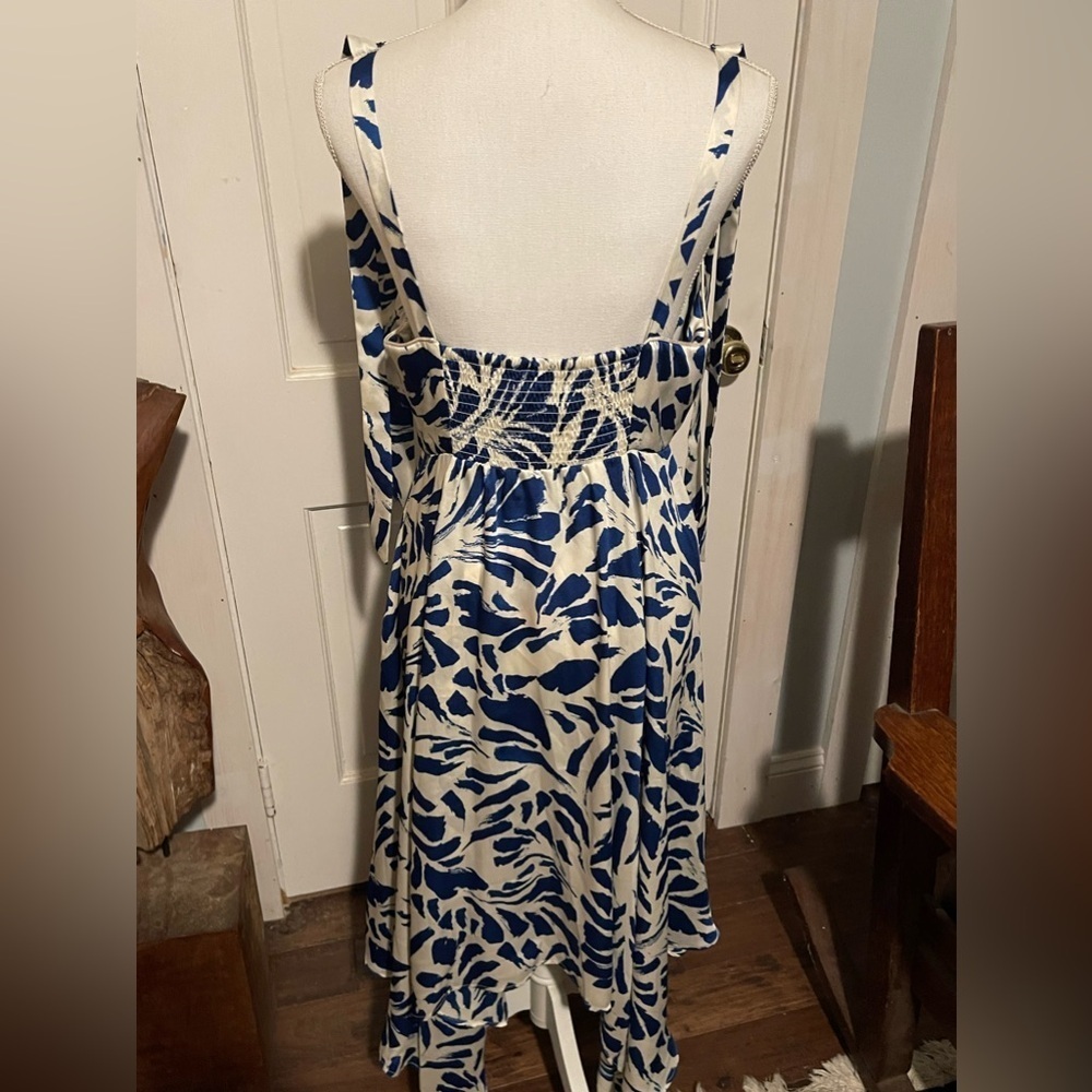 NWT ALEXIS for Target Botanical Tie Strap Asymmetrical Hem Dress Med, Blue/White - Picture 10 of 16
